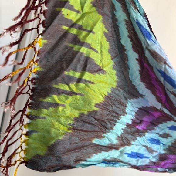 IKAT Silk Scarf. Vintage. Tassels. Blue, Purple, Brown, Yellow. - Picture 4 of 16